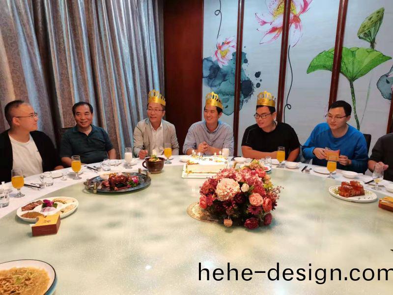 萬川環(huan)保9月員(yuan)工生日(ri)會