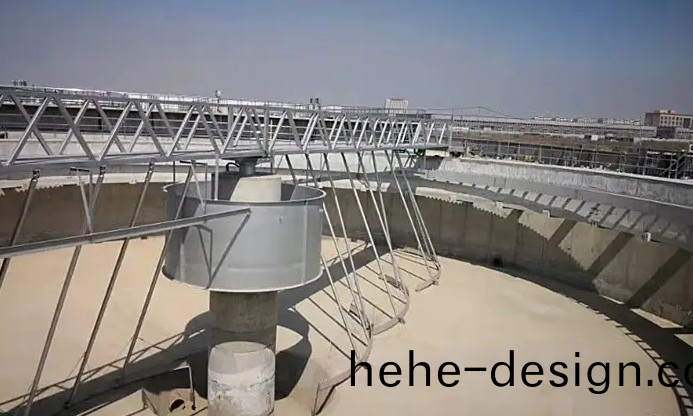 ZQXN型週邊傳動全橋虹(hong)吸式吸泥機