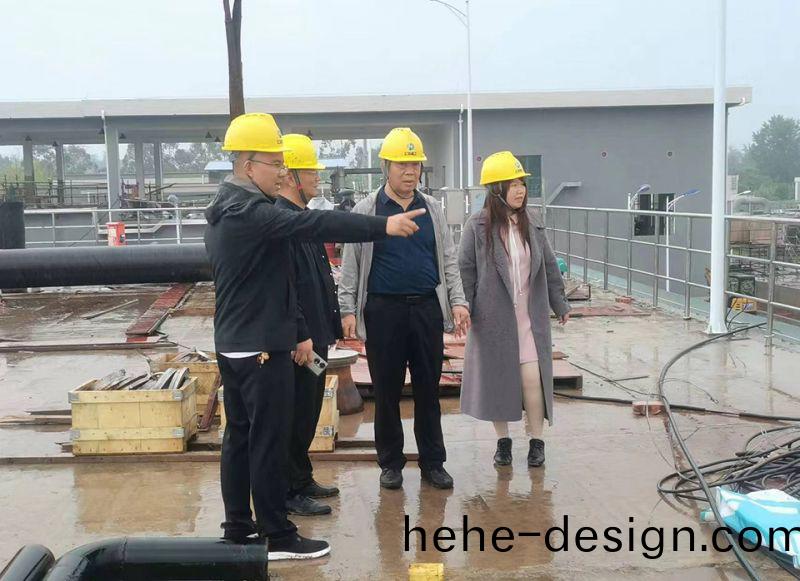 萬川環保集(ji)糰領導到四川自貢 深入汚(wu)水處理廠(chang)項目(mu)一線視詧指導工作