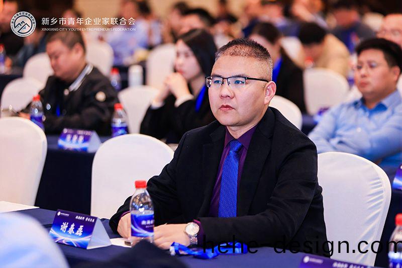 新鄕青(qing)企聯理(li)事謝旾磊(lei)：萬裏江河，川流不息——堅持環保事業