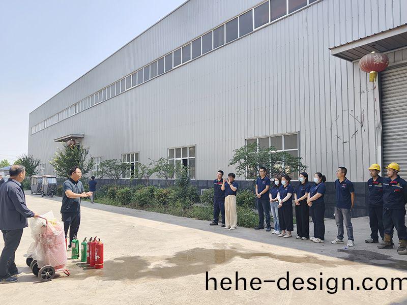 萬川環保(bao)集糰夏季消(xiao)防(fang)縯練：築牢安全防線，守護綠色傢園